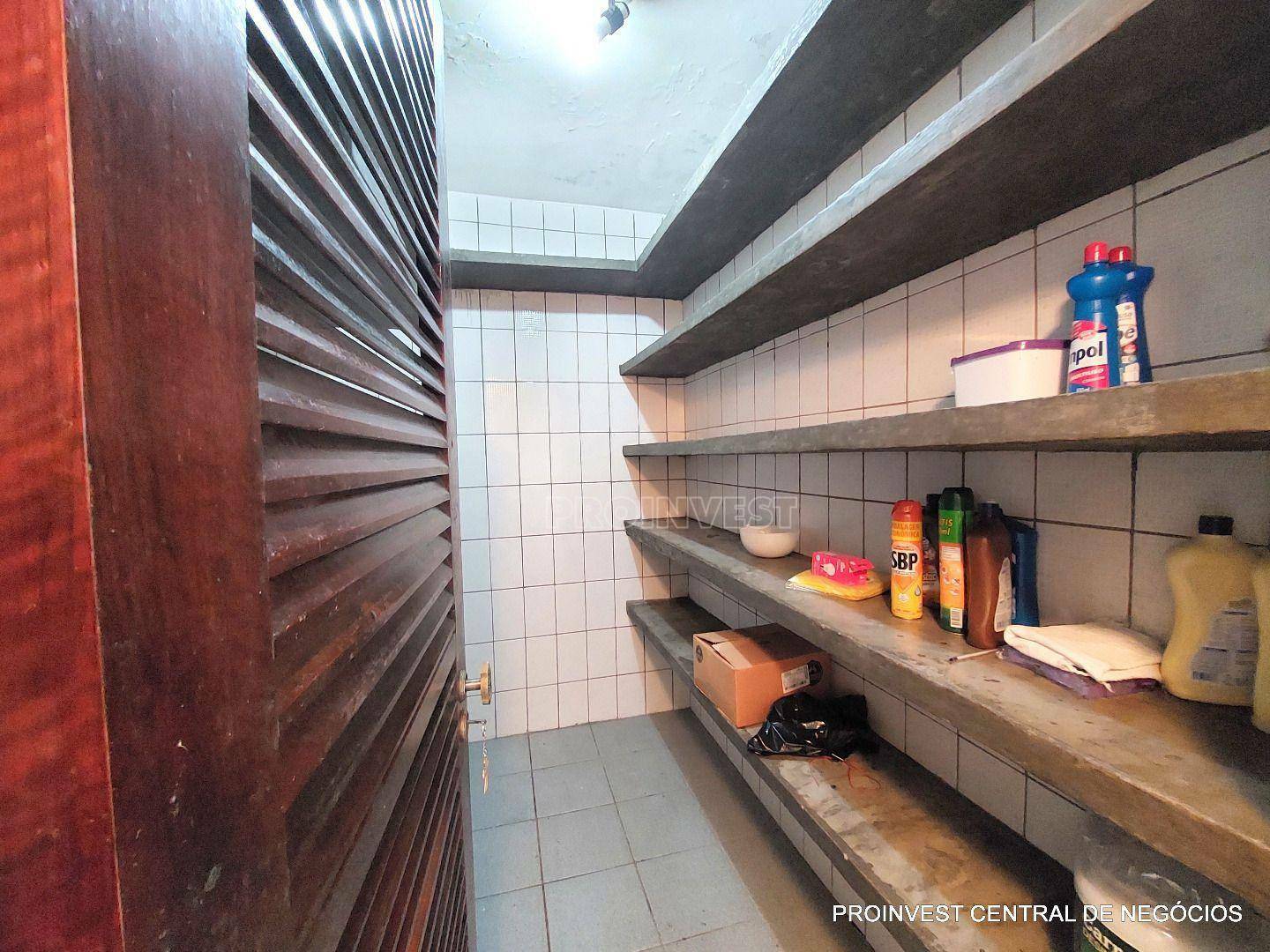 Casa de Condomínio à venda com 4 quartos, 585m² - Foto 15