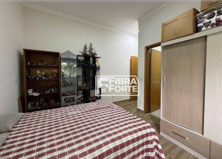 Casa de Condomínio à venda com 3 quartos, 212m² - Foto 29