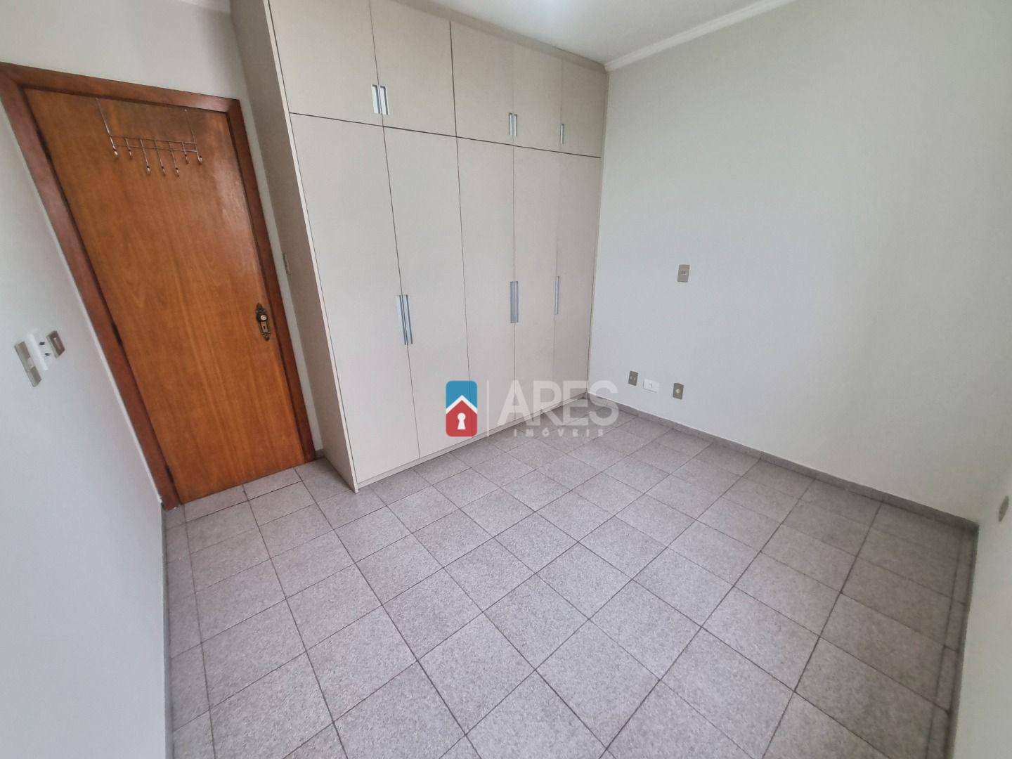 Apartamento à venda com 2 quartos, 66m² - Foto 8