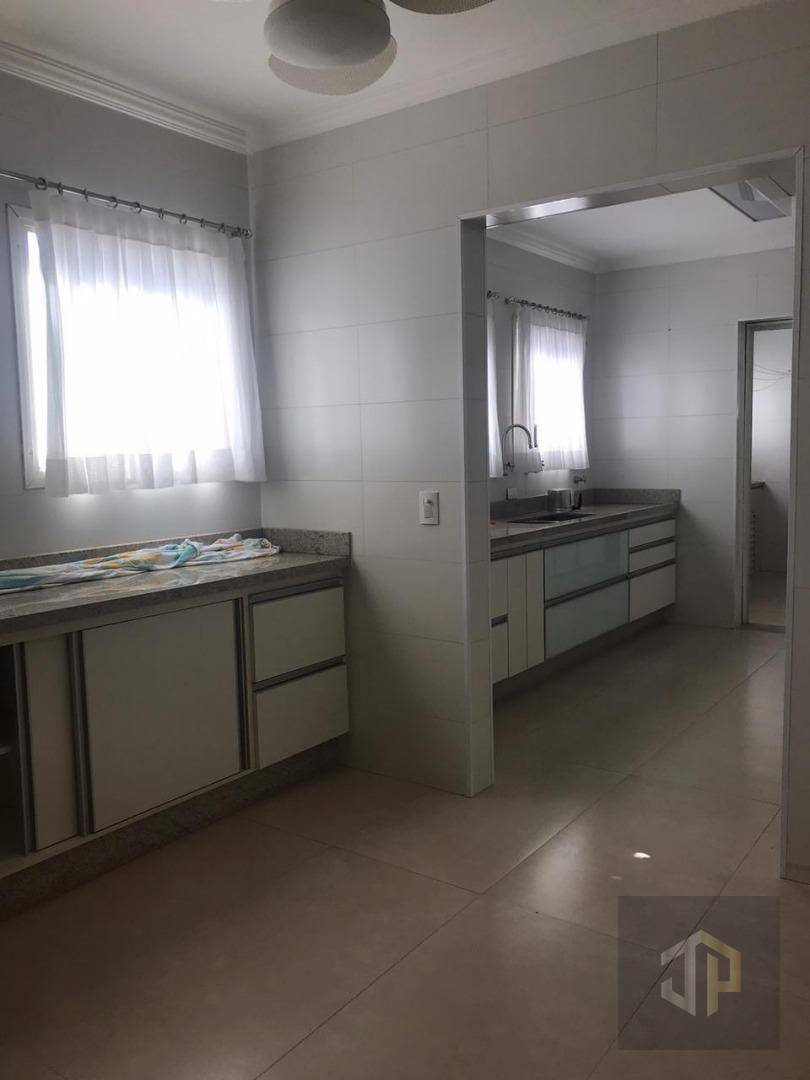 Apartamento à venda com 3 quartos, 213m² - Foto 11