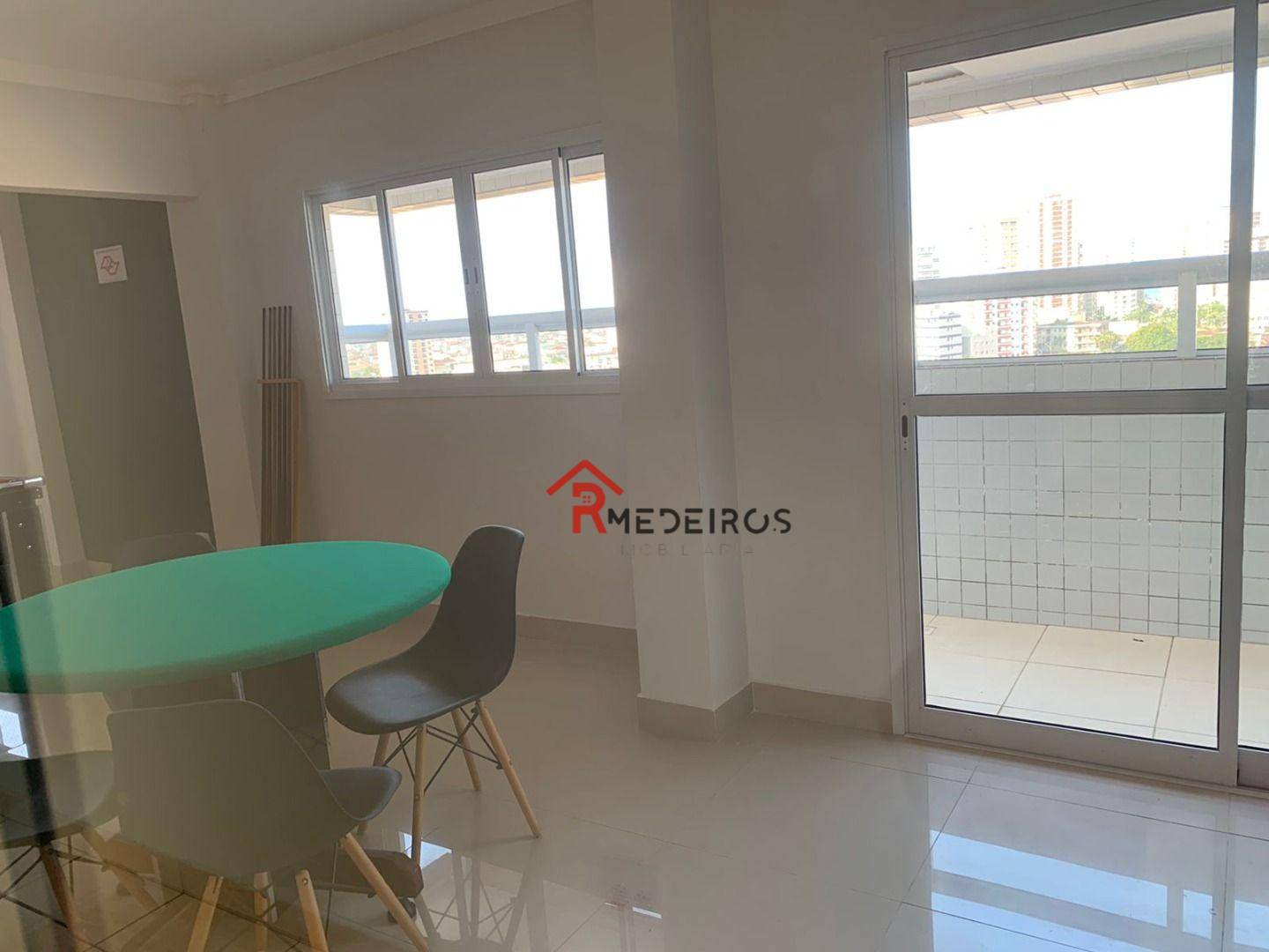 Apartamento à venda com 2 quartos, 62m² - Foto 33