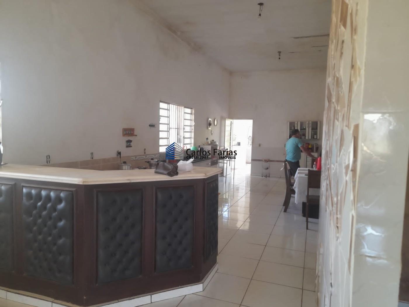 Chácara à venda com 4 quartos, 390m² - Foto 2