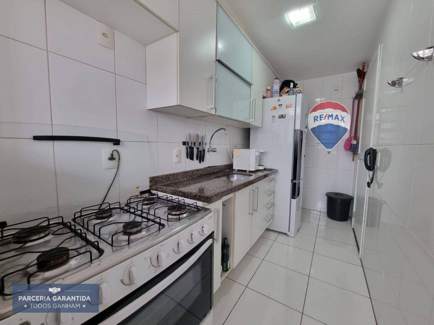 Apartamento à venda com 2 quartos, 75m² - Foto 15