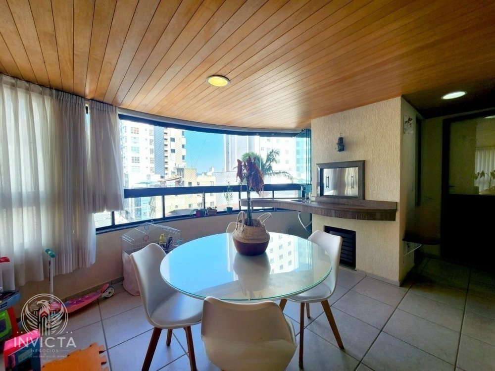 Apartamento à venda com 3 quartos, 133m² - Foto 8