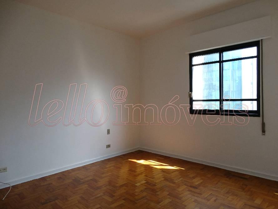 Apartamento para alugar com 2 quartos, 102m² - Foto 9