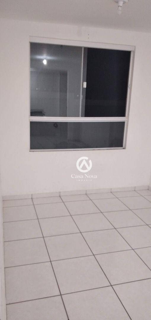 Apartamento à venda com 2 quartos, 45m² - Foto 2