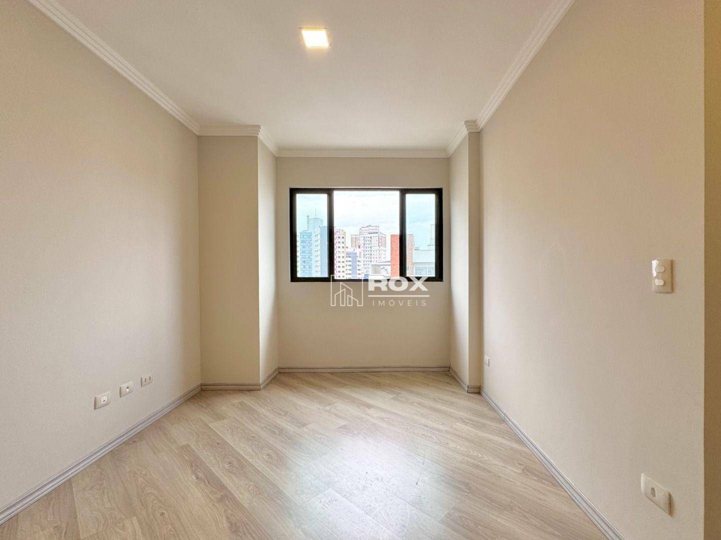 Apartamento à venda com 3 quartos, 155m² - Foto 8