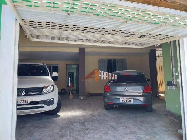 Casa à venda com 3 quartos, 294m² - Foto 5