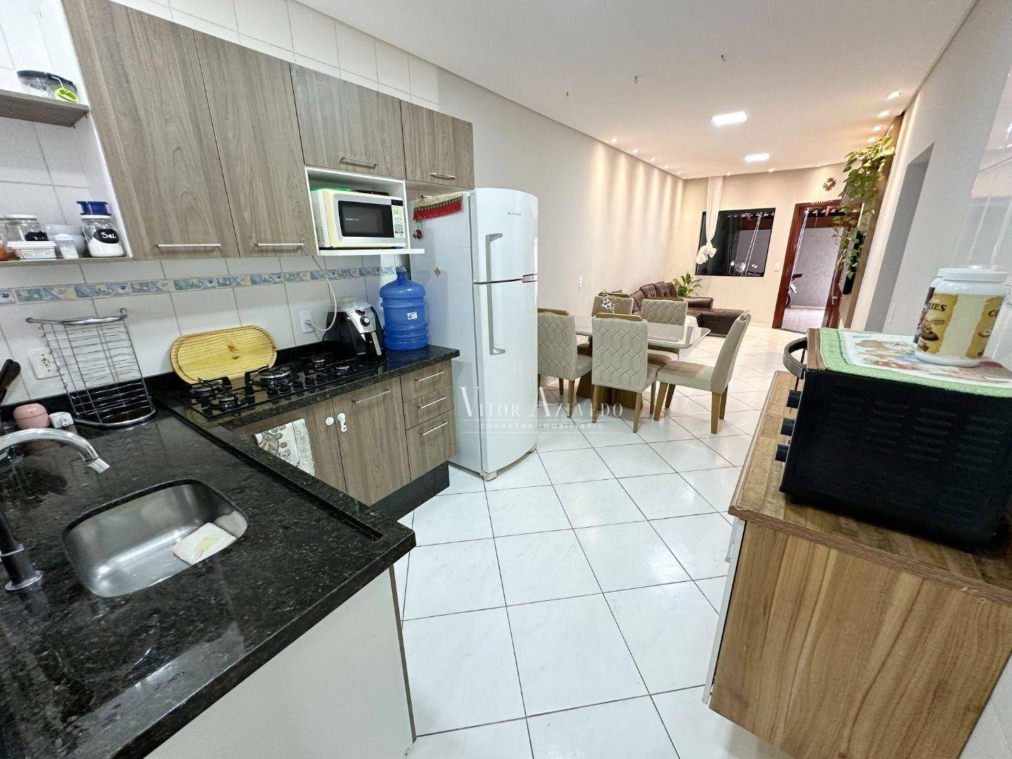 Casa à venda com 2 quartos, 120m² - Foto 8