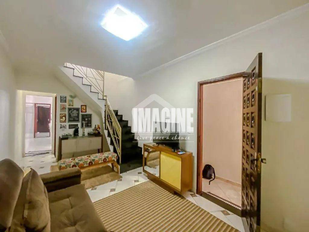 Sobrado à venda com 3 quartos, 145m² - Foto 2