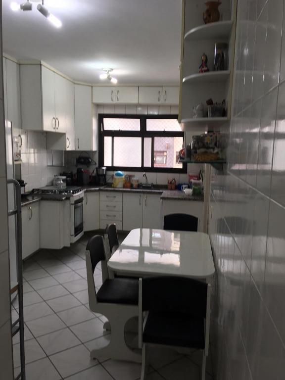 Apartamento à venda com 3 quartos, 131m² - Foto 3