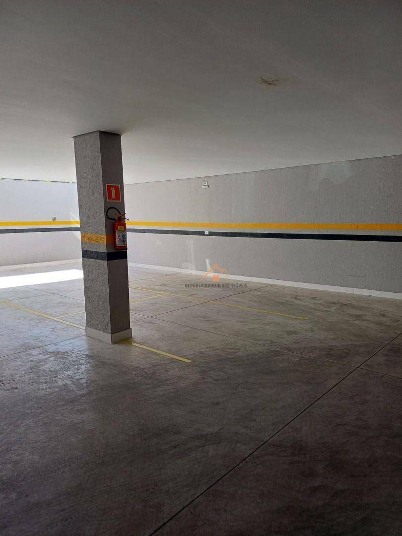 Cobertura à venda com 2 quartos, 100m² - Foto 4