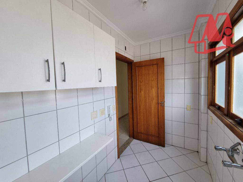 Apartamento para alugar com 2 quartos, 75m² - Foto 9