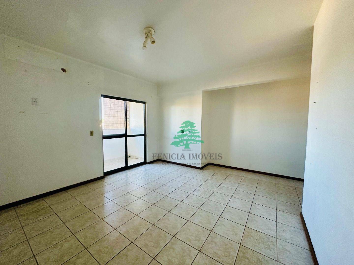 Apartamento à venda com 4 quartos, 214m² - Foto 2