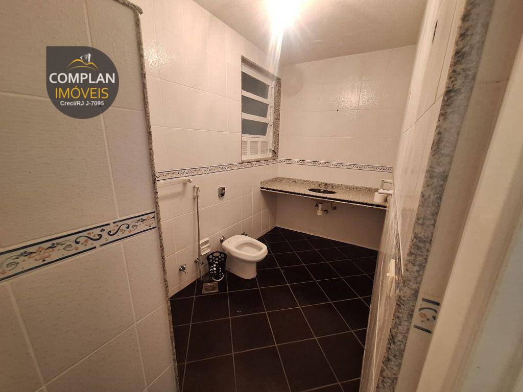 Apartamento à venda com 3 quartos, 188m² - Foto 19