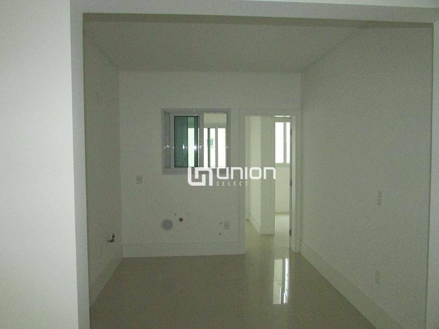 Apartamento à venda com 3 quartos, 128m² - Foto 12