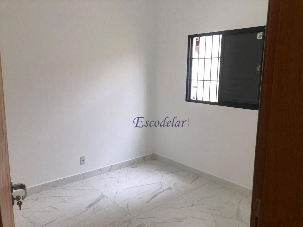 Casa para alugar com 2 quartos, 50m² - Foto 9