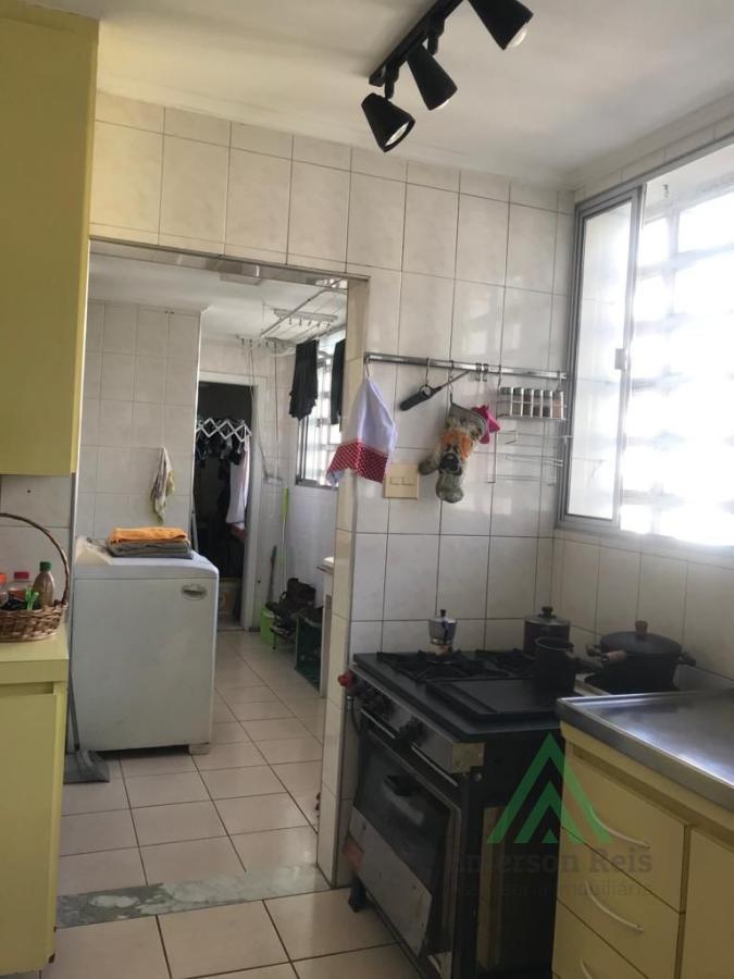 Apartamento à venda com 3 quartos, 180m² - Foto 16