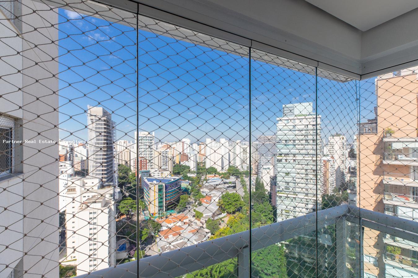 Apartamento à venda com 3 quartos, 157m² - Foto 11