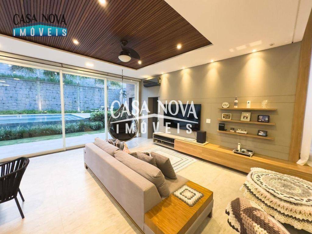 Casa de Condomínio à venda com 4 quartos, 560m² - Foto 12