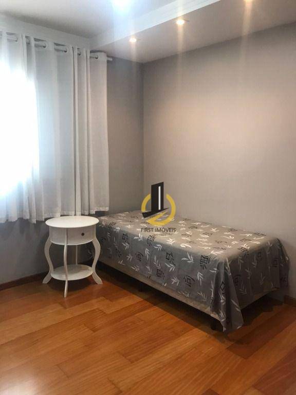 Apartamento à venda com 3 quartos, 97m² - Foto 11