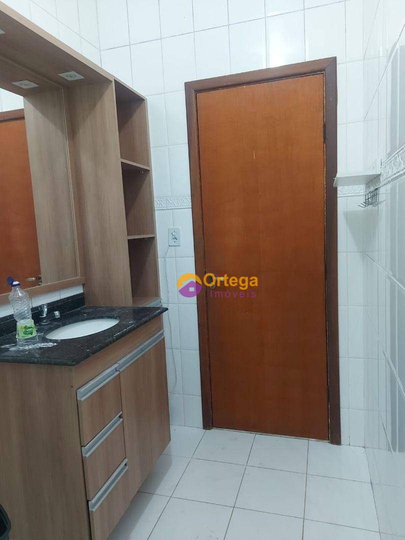 Casa à venda com 3 quartos, 180m² - Foto 15