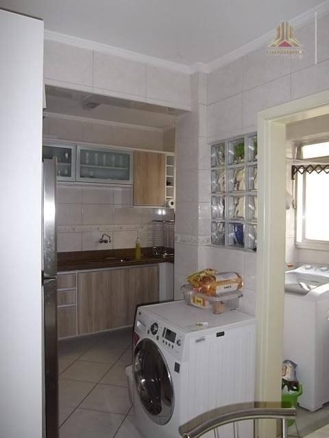 Apartamento à venda com 3 quartos, 75m² - Foto 4