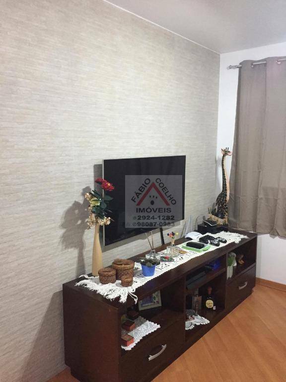 Apartamento à venda com 2 quartos, 60m² - Foto 2