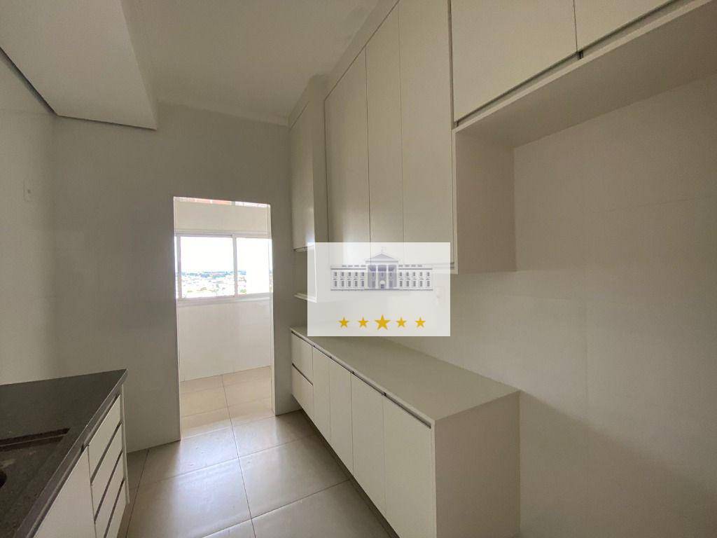 Apartamento à venda com 2 quartos, 87m² - Foto 3