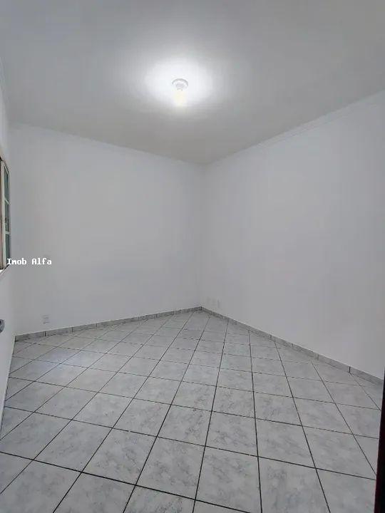 Sobrado à venda com 2 quartos, 180m² - Foto 13