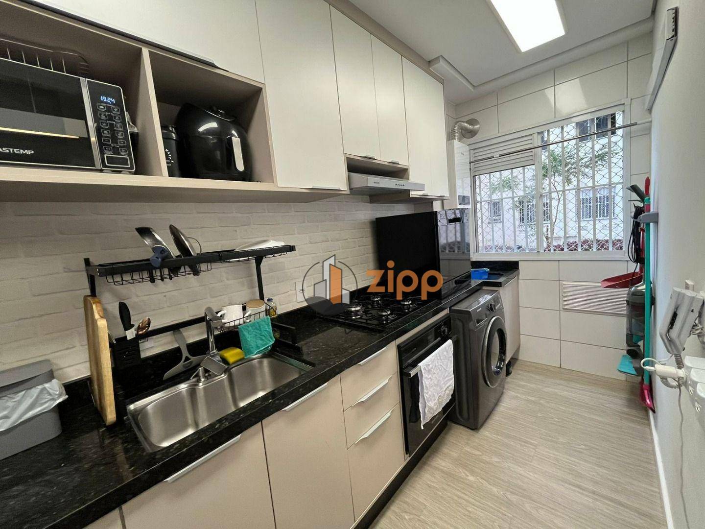 Apartamento à venda com 2 quartos, 42m² - Foto 4