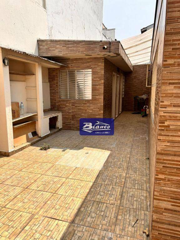 Casa para alugar com 3 quartos, 110m² - Foto 15