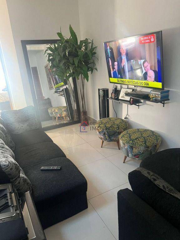 Apartamento à venda com 2 quartos, 42m² - Foto 1