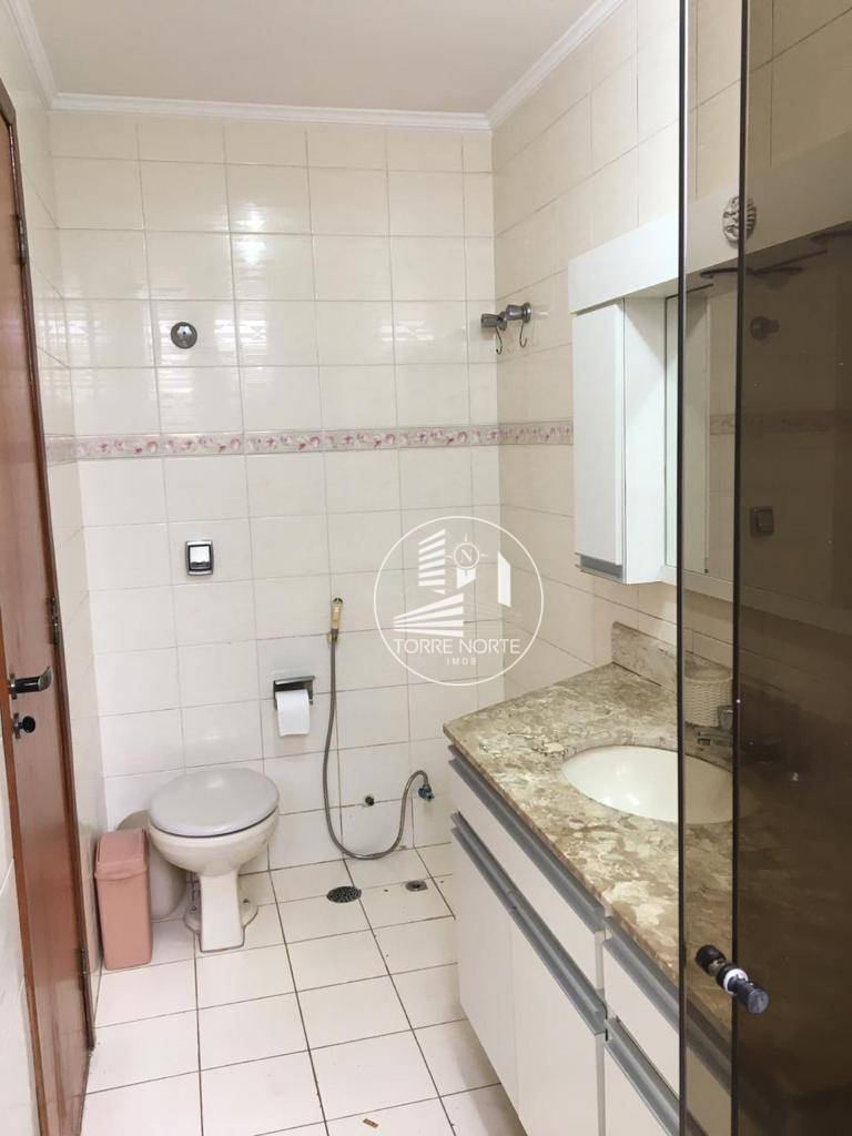 Apartamento à venda com 4 quartos, 220m² - Foto 21