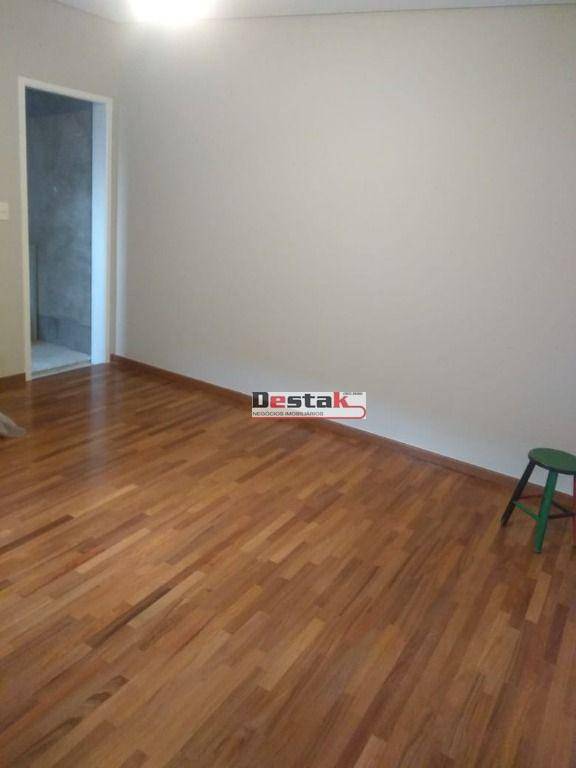 Sobrado à venda com 3 quartos, 318m² - Foto 21