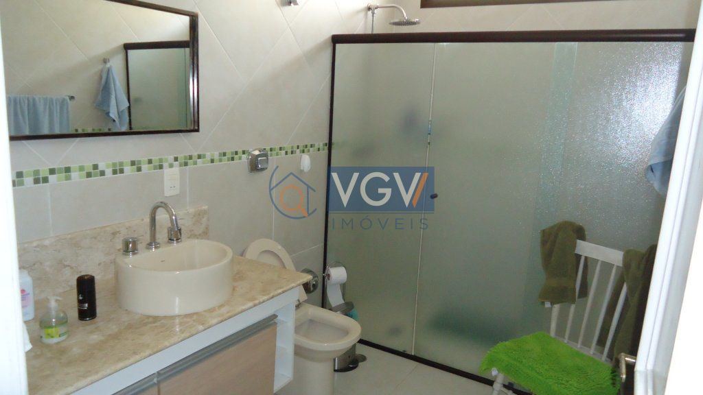 Casa à venda e aluguel com 4 quartos, 300m² - Foto 12