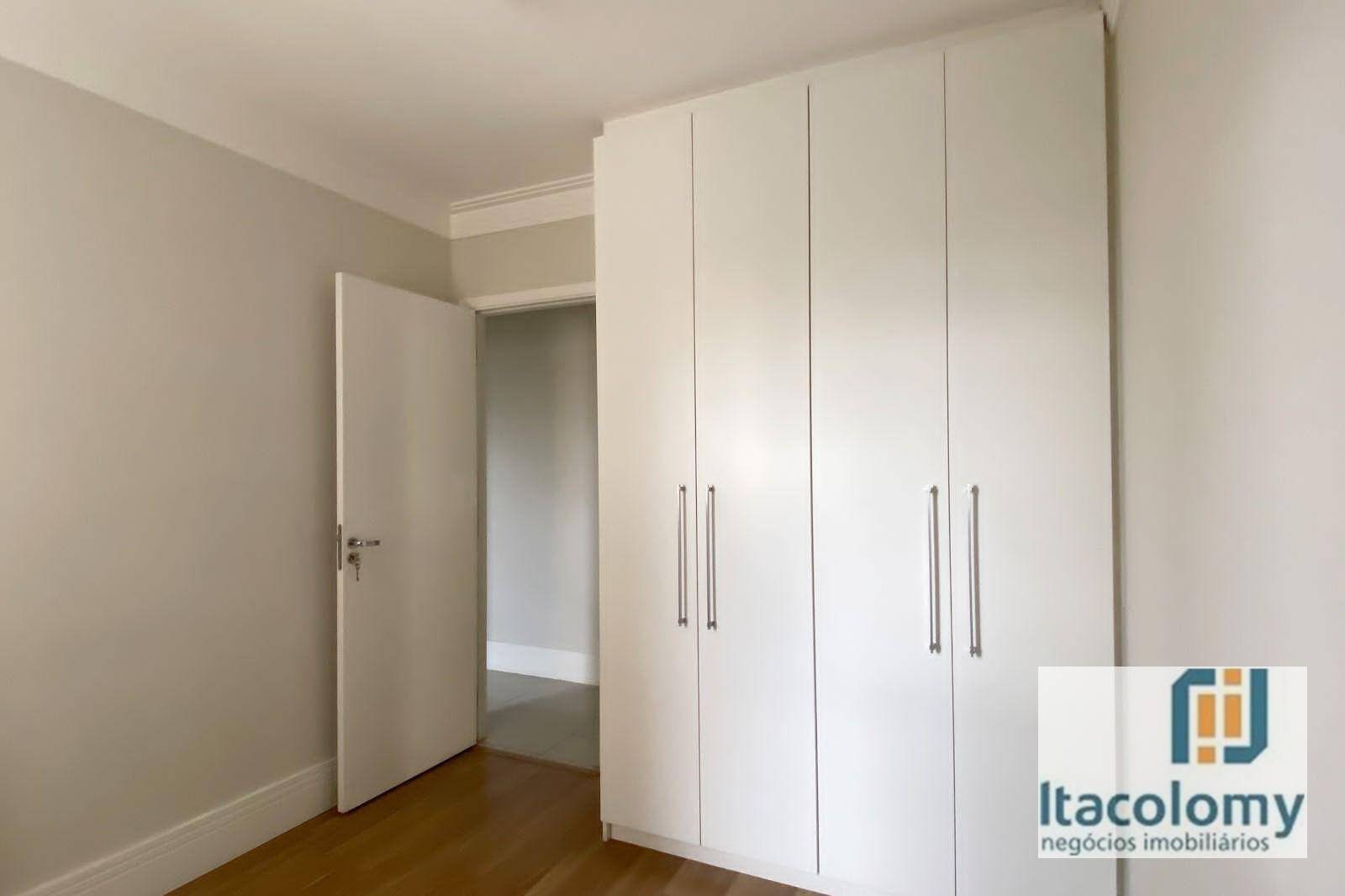 Apartamento à venda com 3 quartos, 107m² - Foto 28