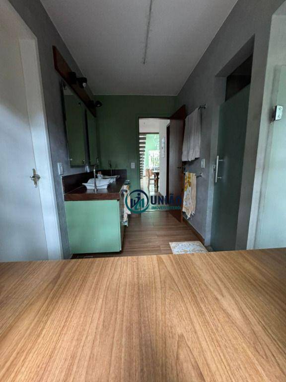 Casa à venda com 4 quartos, 1000m² - Foto 34