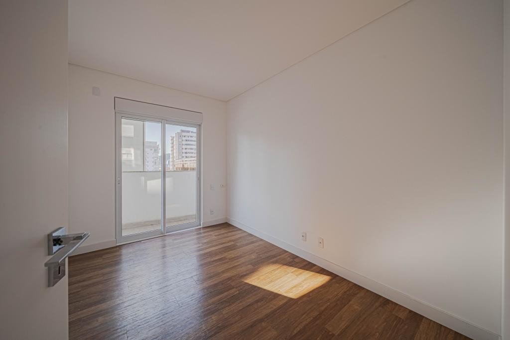 Apartamento à venda com 5 quartos, 148m² - Foto 17