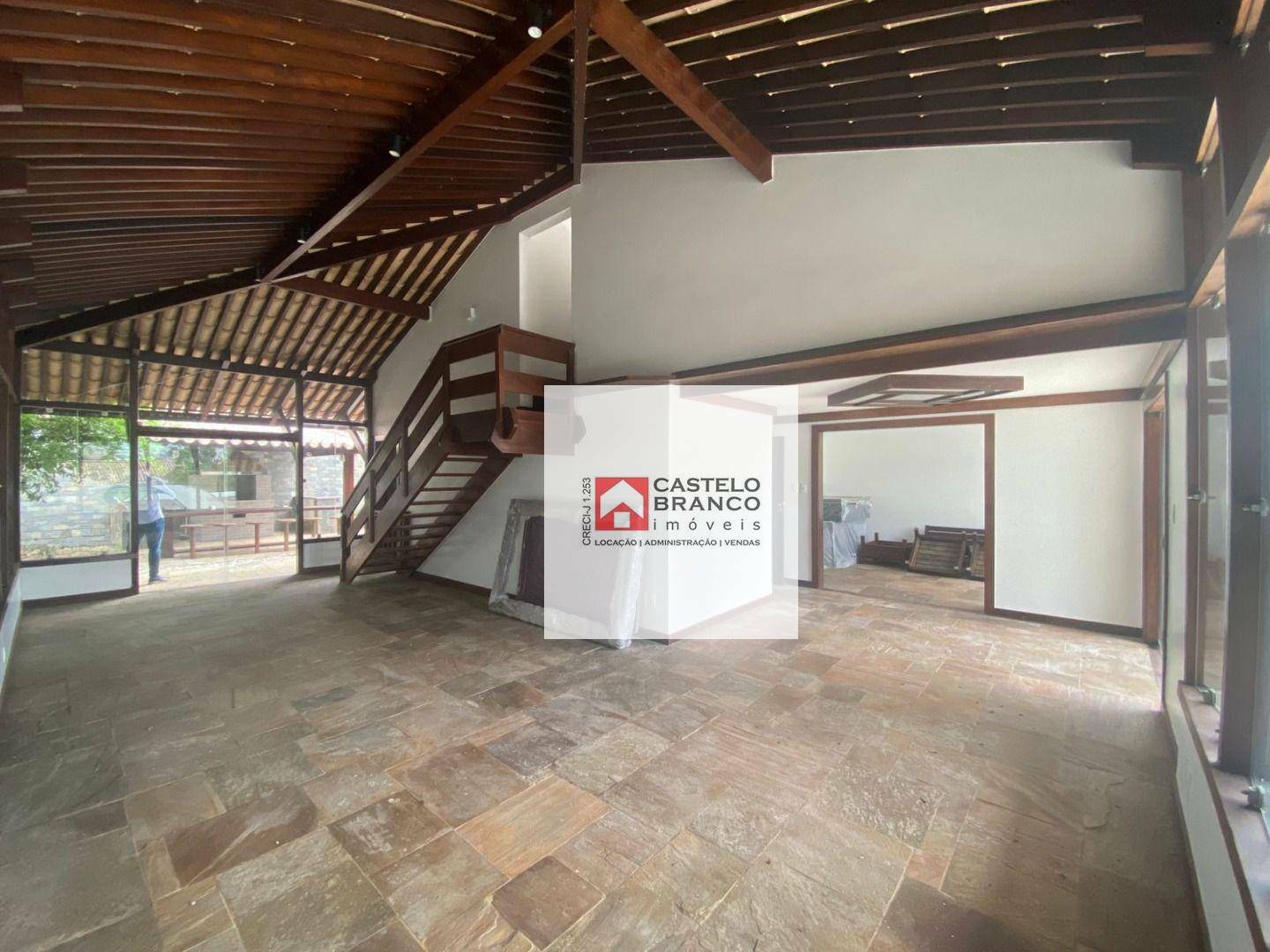 Casa de Condomínio à venda com 4 quartos, 676m² - Foto 4