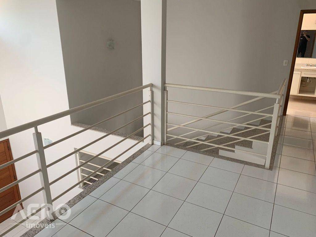 Casa à venda com 4 quartos, 160m² - Foto 22