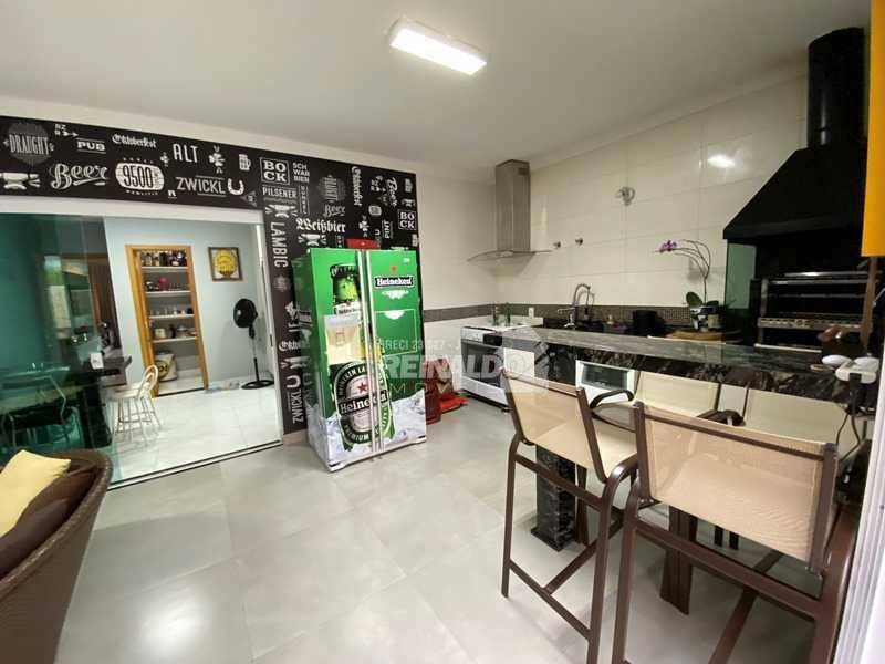 Casa de Condomínio à venda com 3 quartos, 290m² - Foto 22