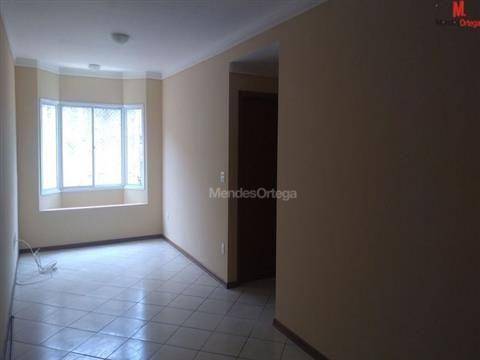 Apartamento para alugar com 2 quartos, 72m² - Foto 3