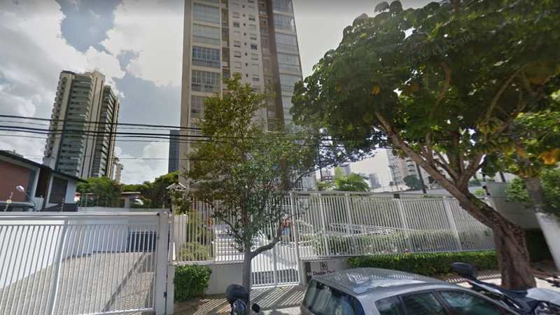 Apartamento à venda com 3 quartos, 238m² - Foto 2