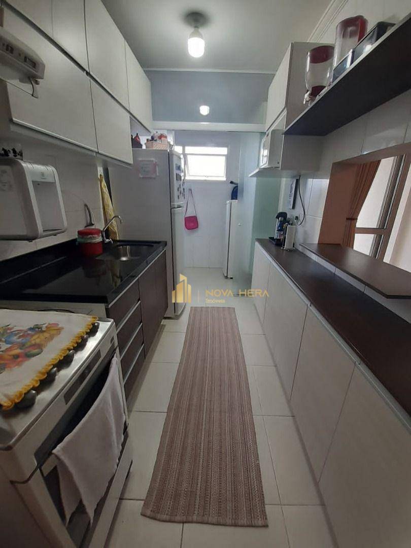 Apartamento à venda com 3 quartos, 75m² - Foto 16