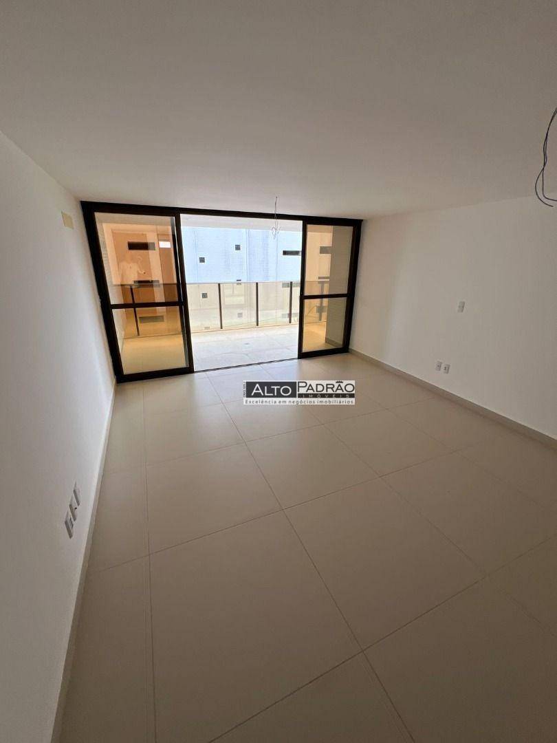 Apartamento à venda com 4 quartos, 234m² - Foto 9