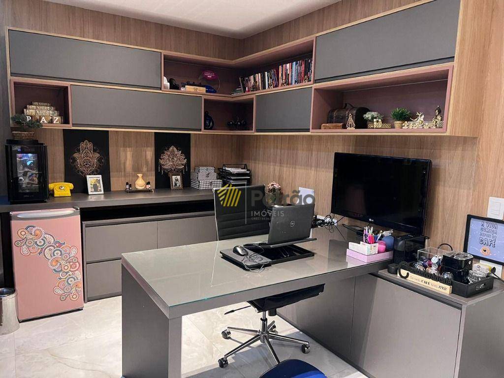 Apartamento para alugar com 3 quartos, 160m² - Foto 30