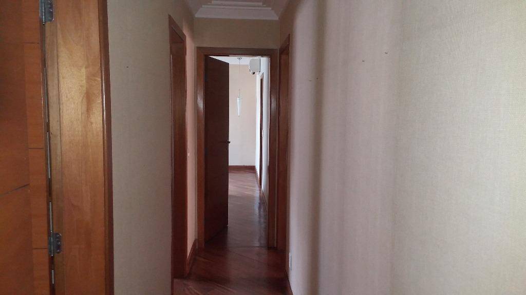 Apartamento à venda com 4 quartos, 257m² - Foto 19