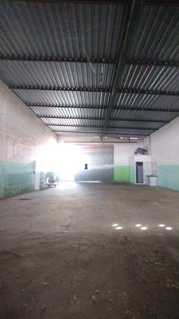 Depósito-Galpão-Armazém para alugar, 220m² - Foto 2