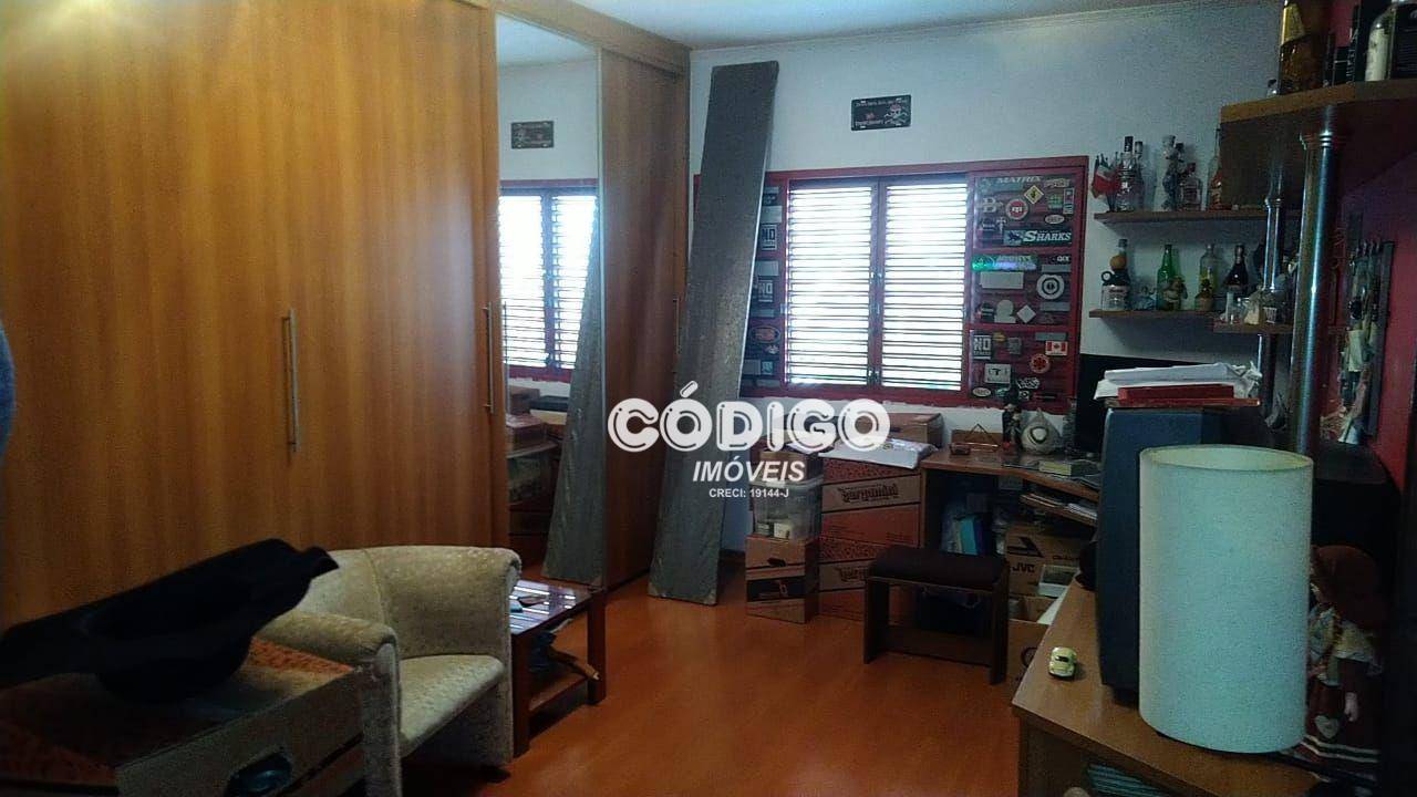 Sobrado à venda com 3 quartos, 250m² - Foto 25